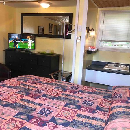 Lakelawn B&B And Motel Ярмут Экстерьер фото