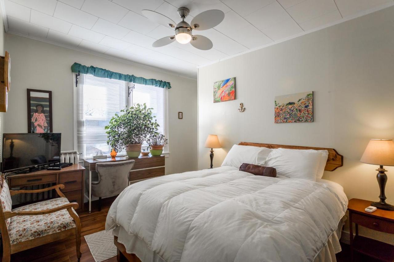 Lakelawn B&B And Motel Ярмут Экстерьер фото