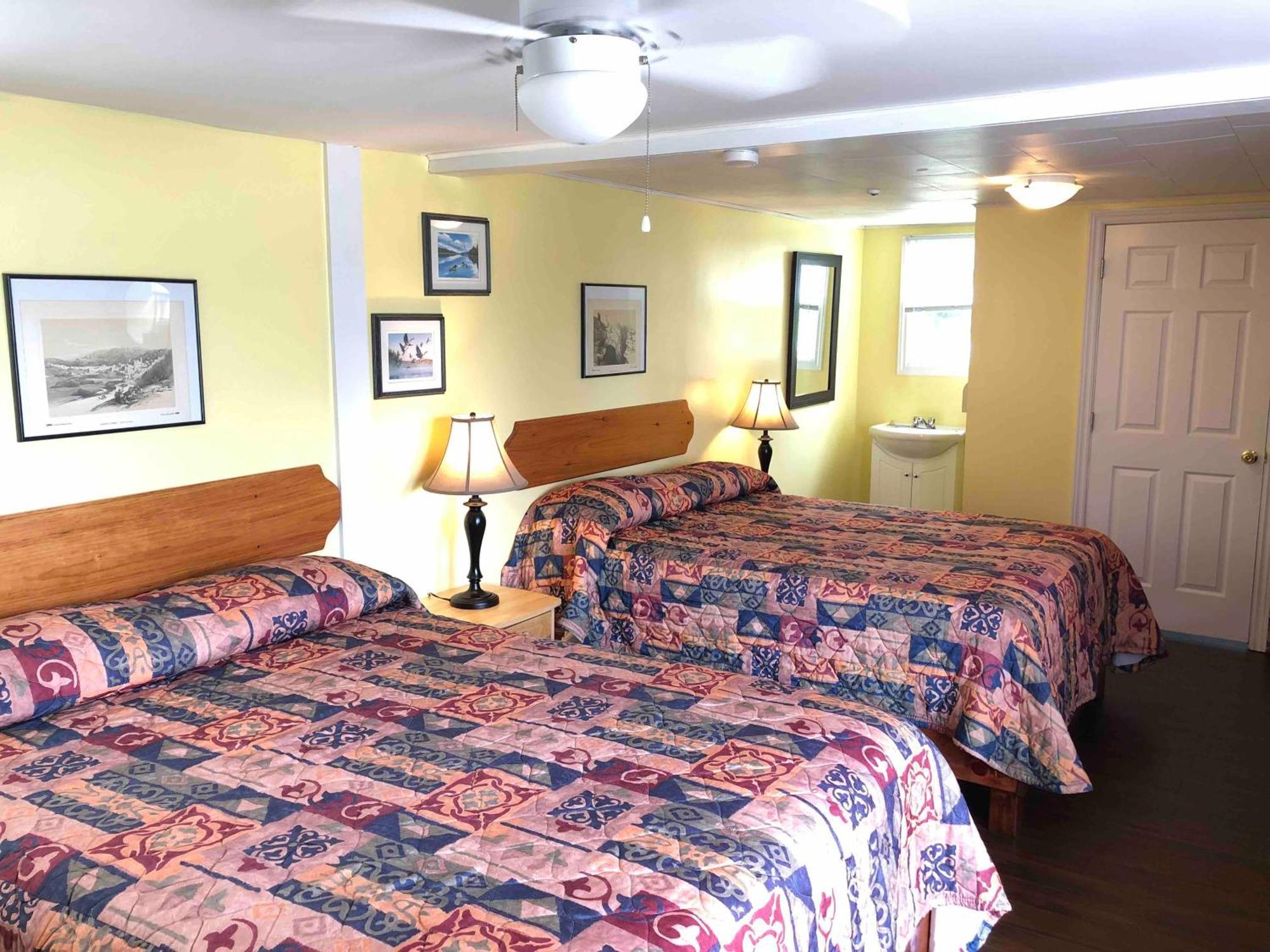 Lakelawn B&B And Motel Ярмут Экстерьер фото