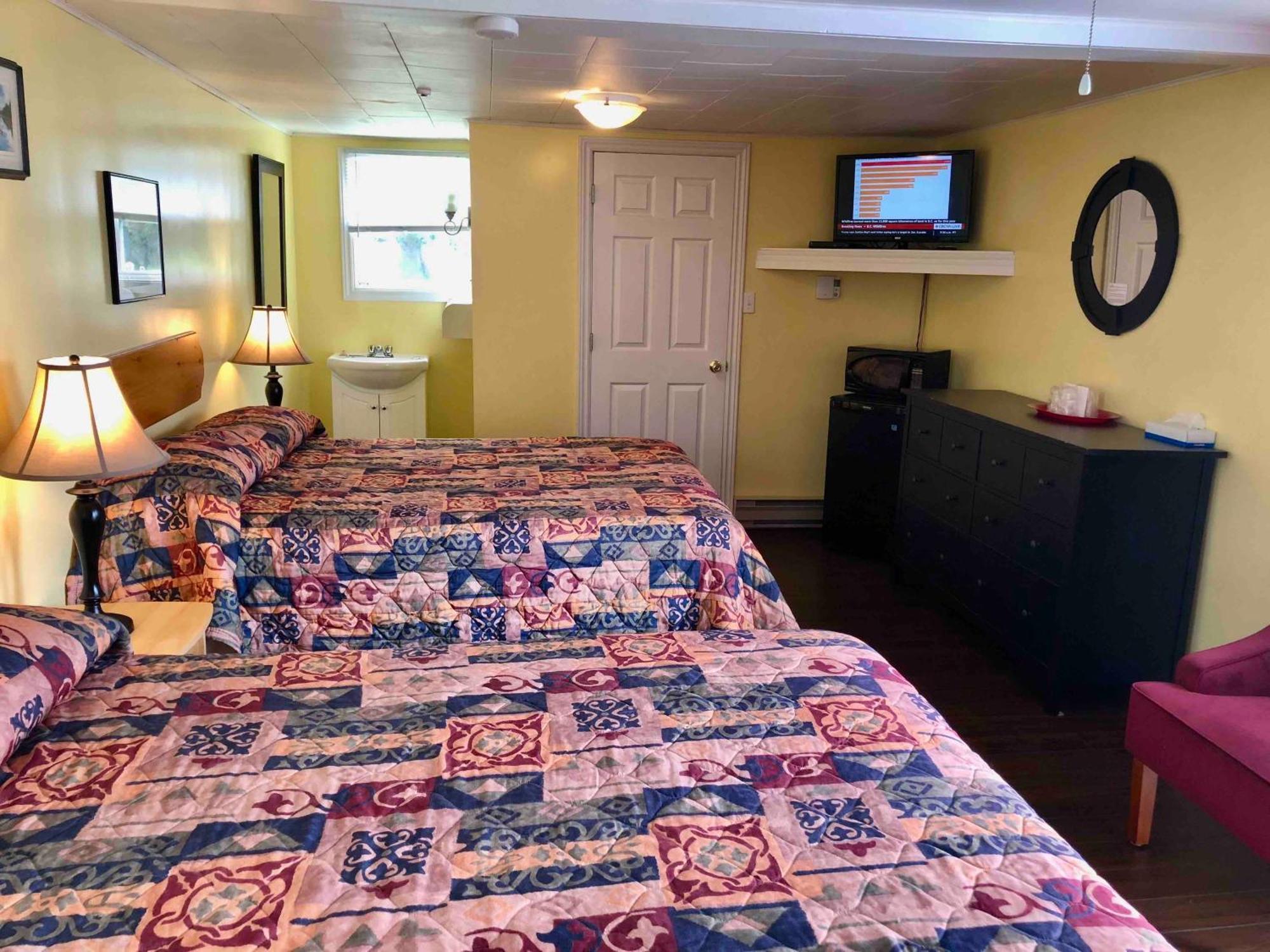 Lakelawn B&B And Motel Ярмут Экстерьер фото